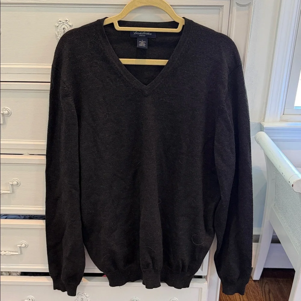 Charcoal V-Neck Men's Sweater - Brooks Brothers. Stretch - Picture 1 of 5